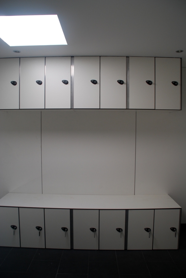 Vestuario en piscina de Club de Golf.