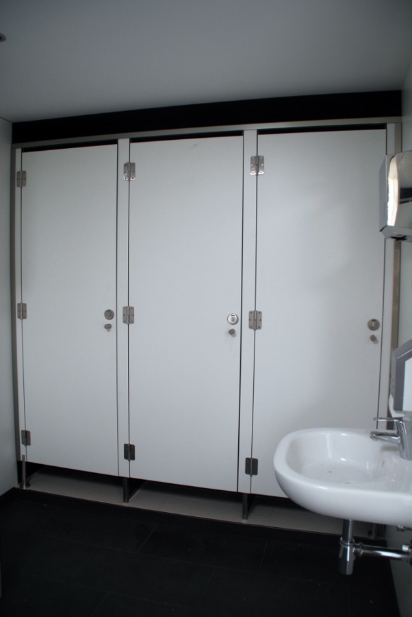 Vestuario en piscina de Club de Golf.