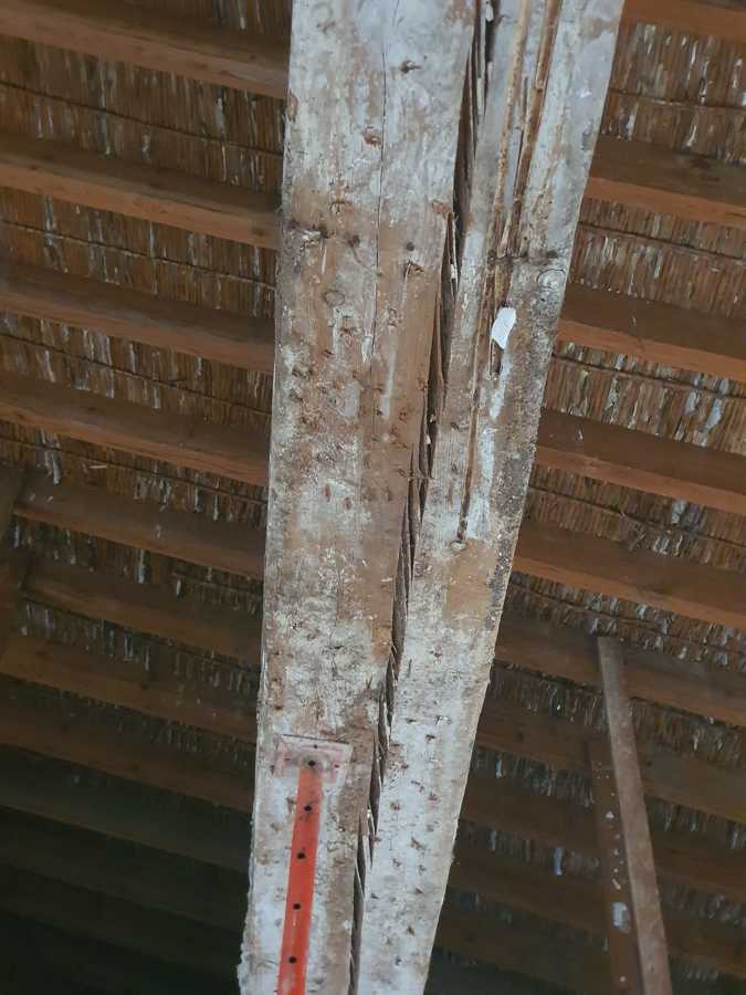 Viga longitudinal soporte de las vigas del tejado