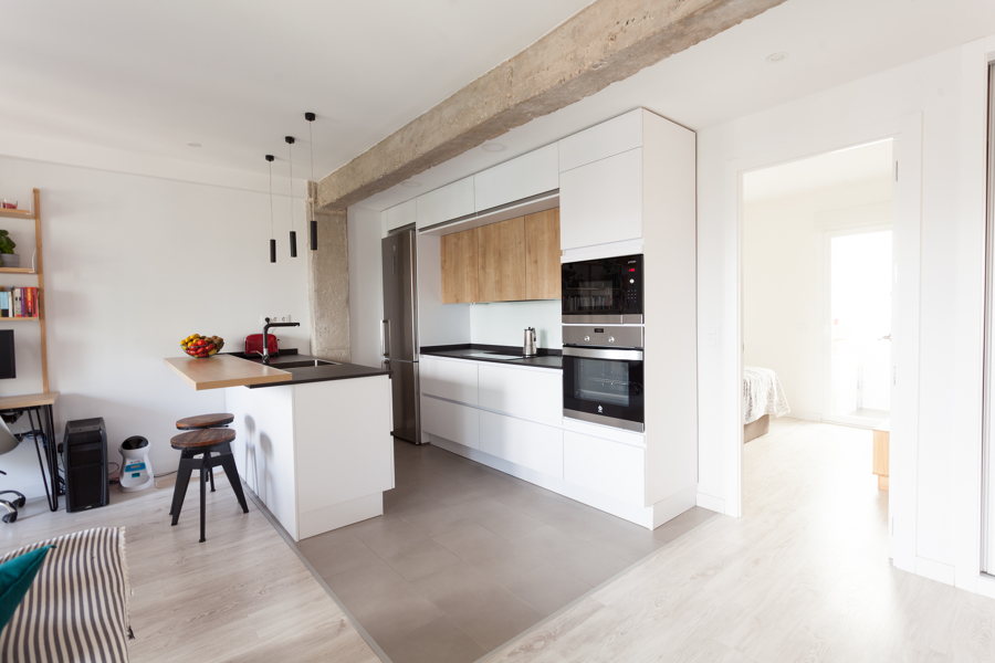 Vista cocina y dormitorio