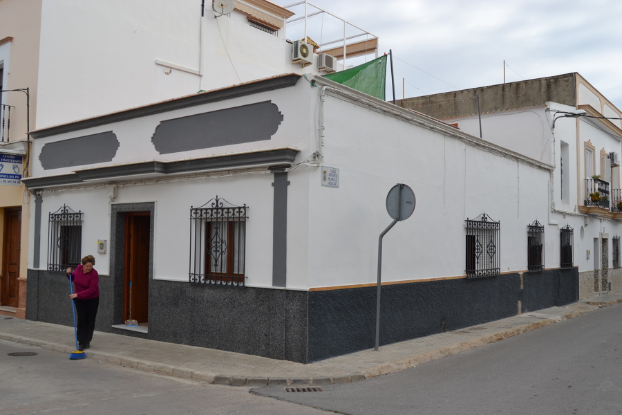 Vista completa de fachadas.