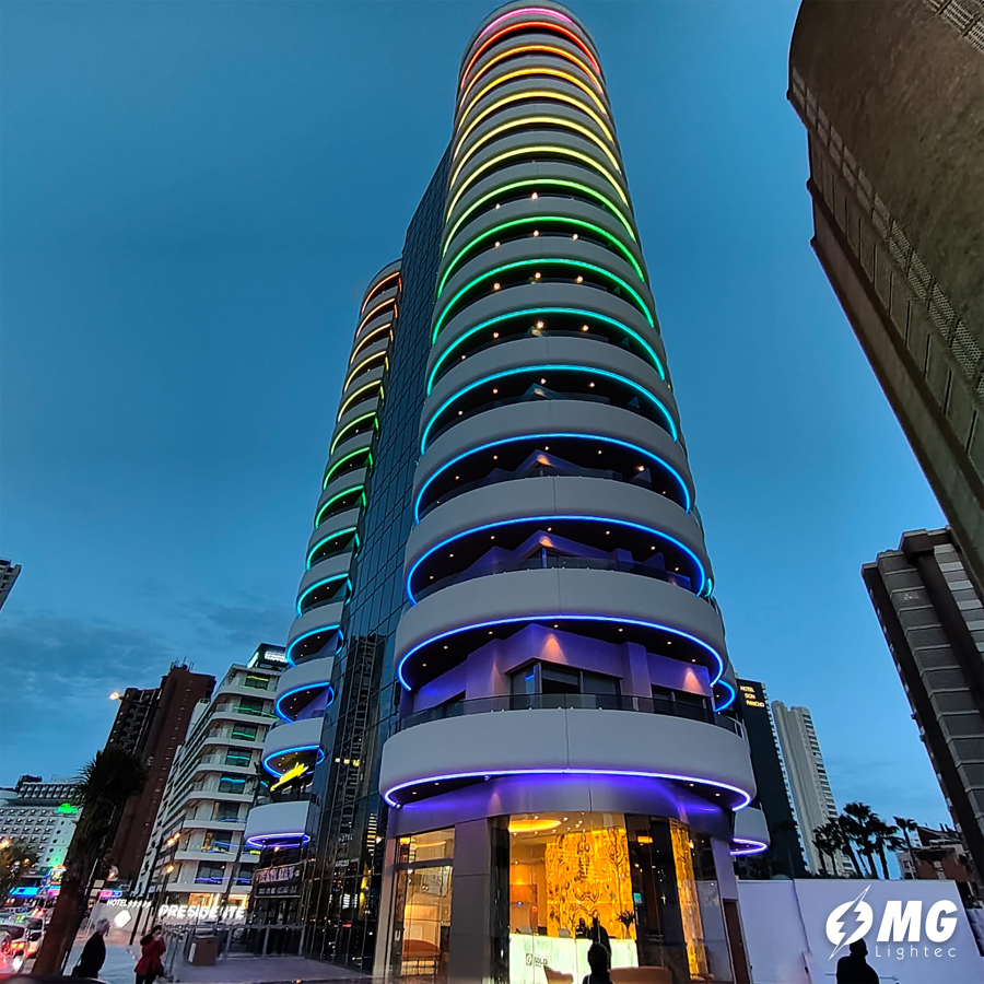 Vista contrapicado frontal