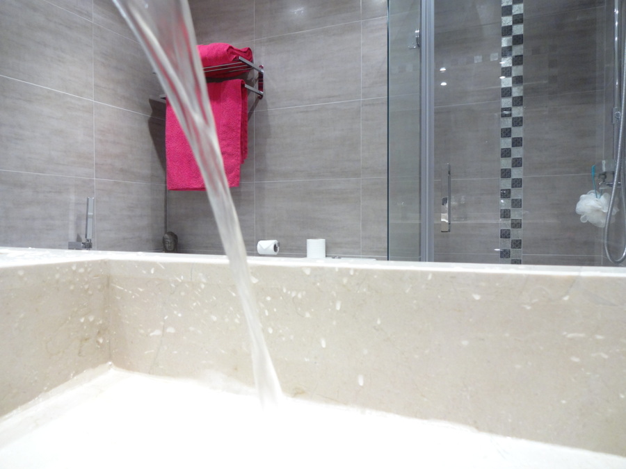 Vista de chorro grifo cascada