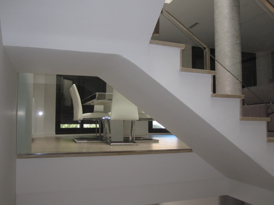 Vista de comedor desde escalera