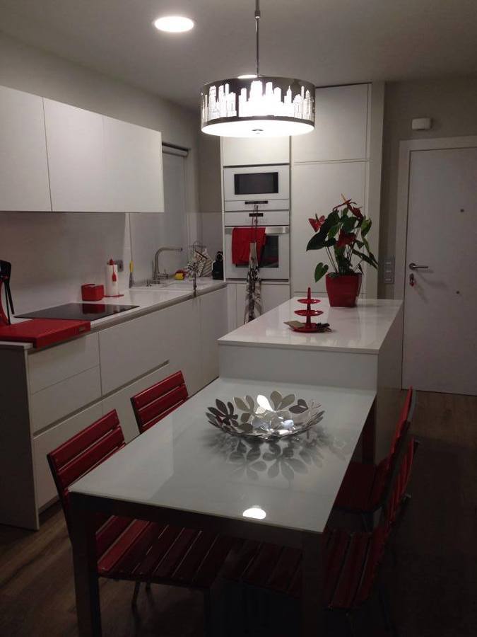 Vista de la cocina des del comedor