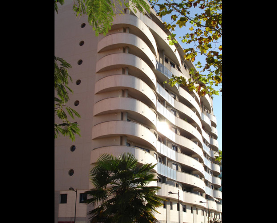 Vista de la esquina desde otro ángulo