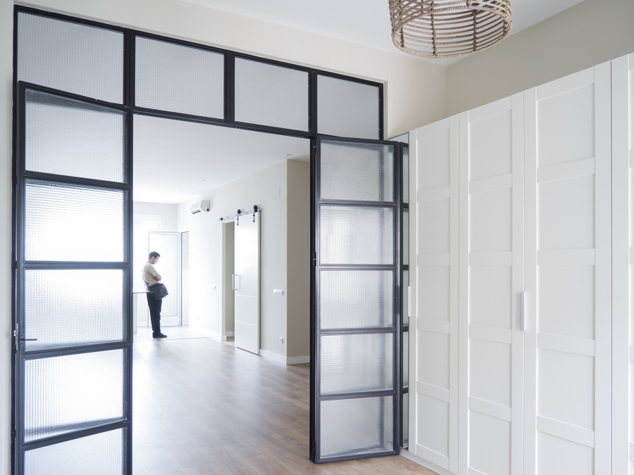 vista de la habitación hacia la cocina