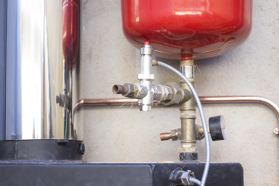 Vista de vaso de expansión y sonda de temperatura