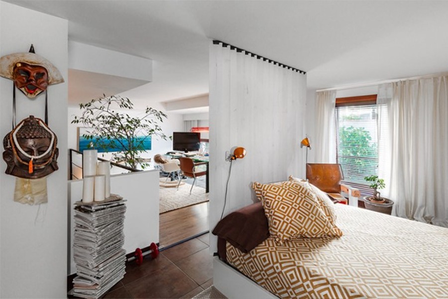 Vista del dormitorio en planta primera.