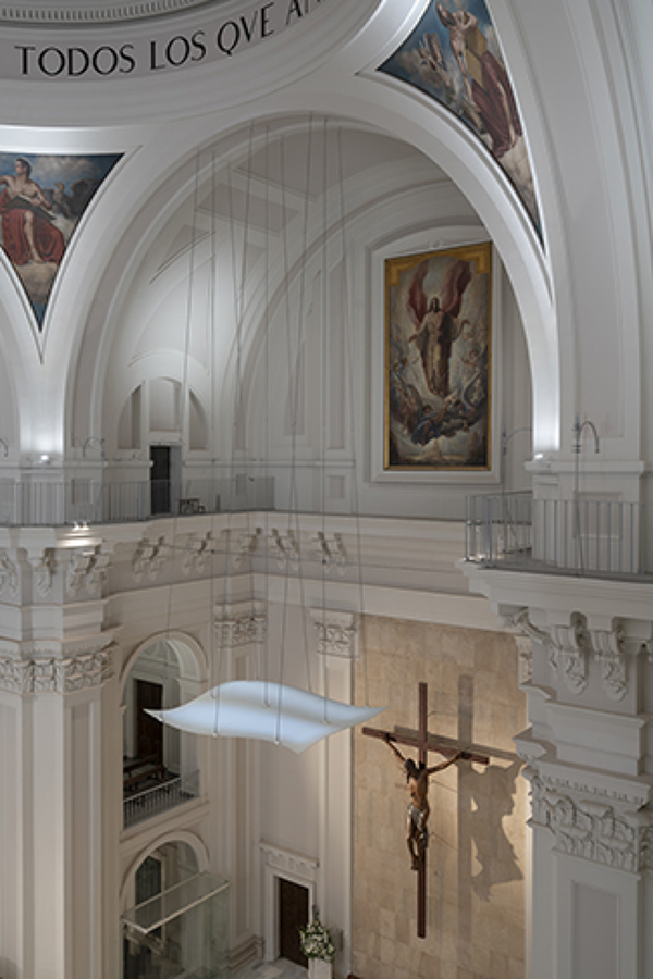 Vista del nuevo baldaquino de vidrio