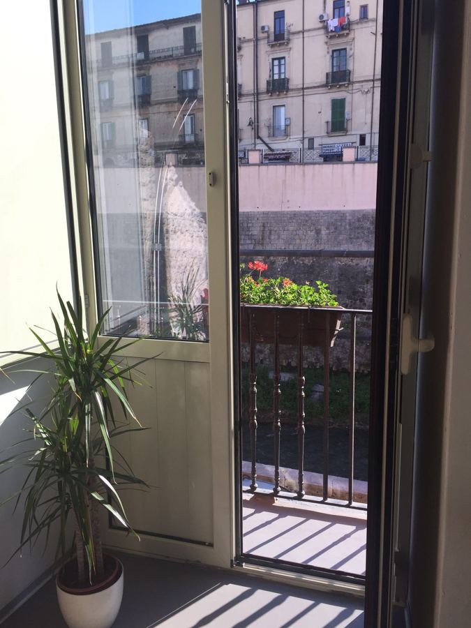 Vista del Río Crati desde el salón