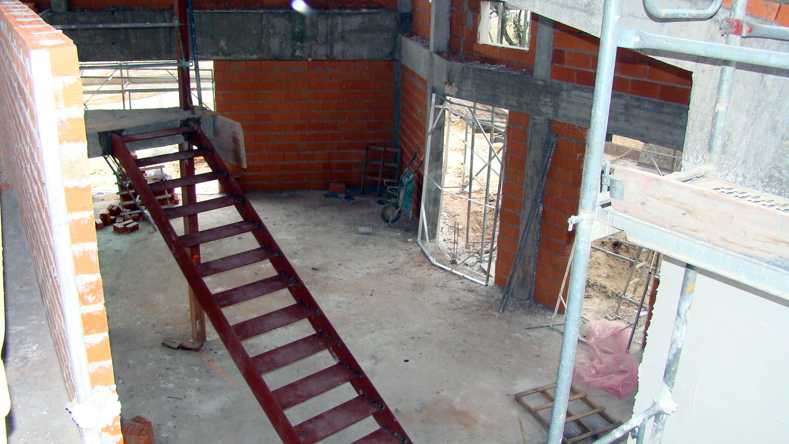 Vista del salon desde primera planta.