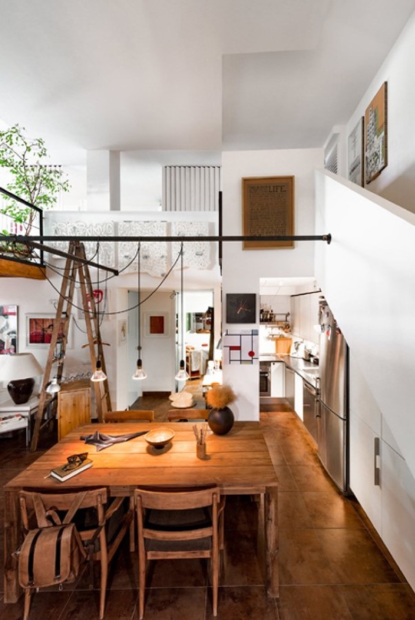 Vista desde el hall hacia la zona de comedor