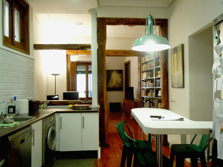 Vista desde la cocina hasta el salón.