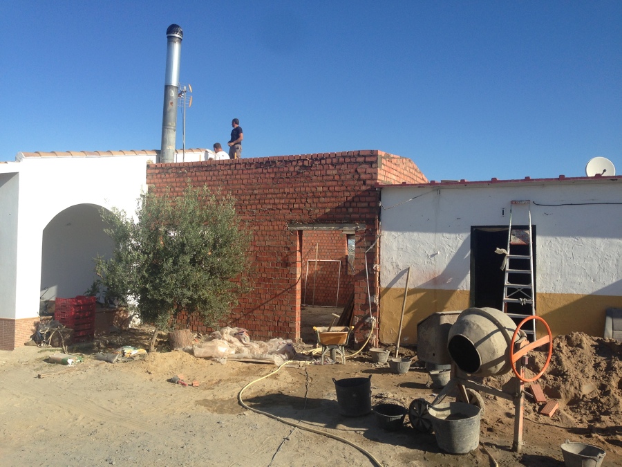 Vista exterior de ampliación de vivienda