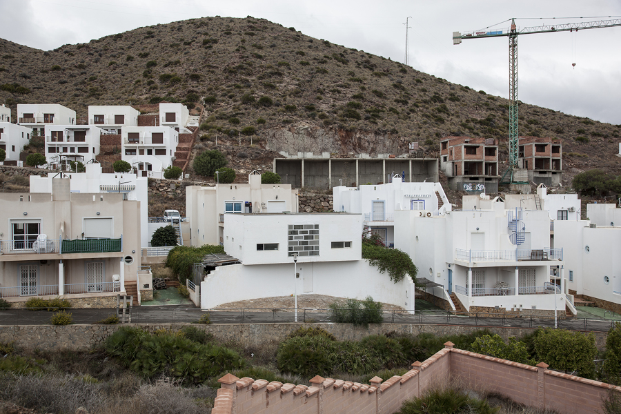 Vista exterior, en otoño