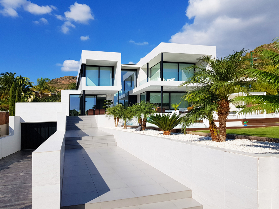 Vista fachada desde la entrada