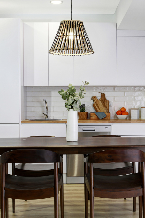 Vista frontal cocina.