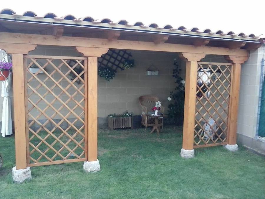 Vista frontal del cenador