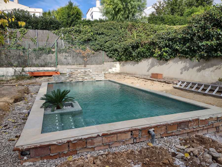 Vista general de la piscina.