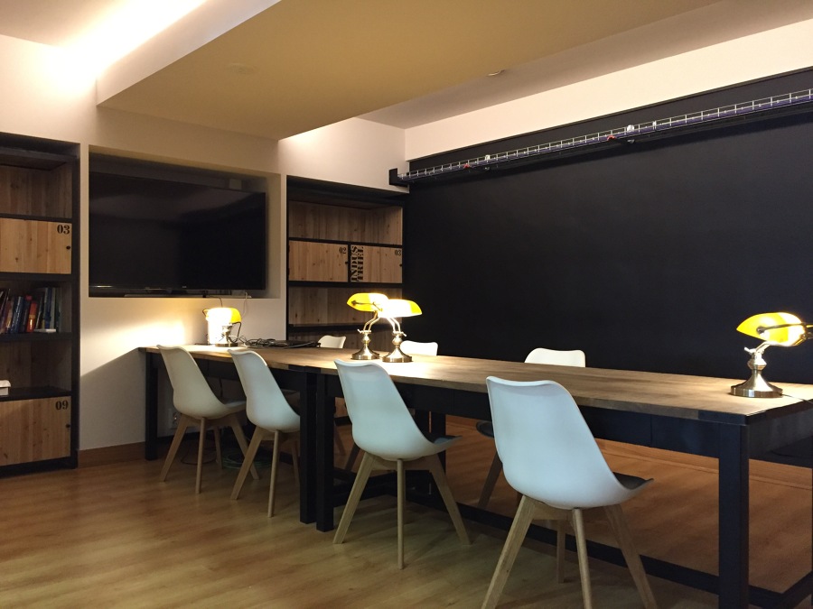 Vista general de sala de reuniones 