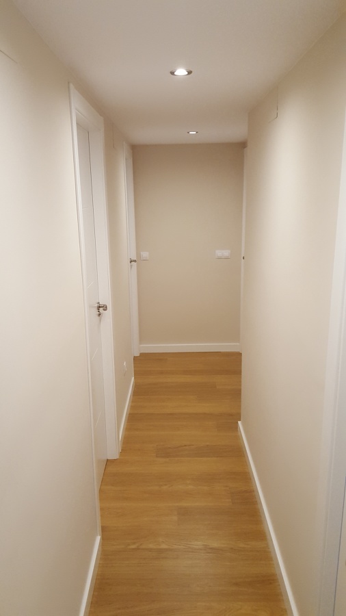 VISTA GENERAL PASILLO, COLOCACION ILUMINACION 