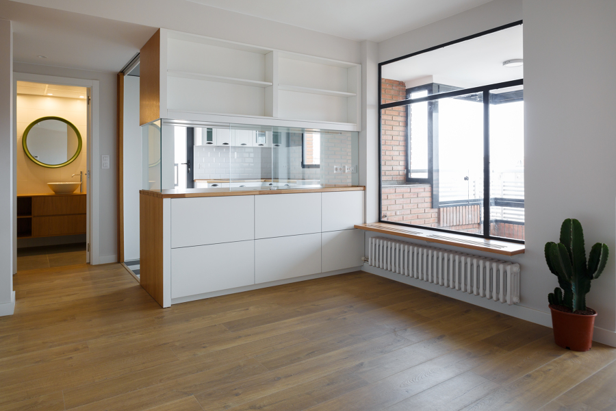 Vista hacia cocina y terraza