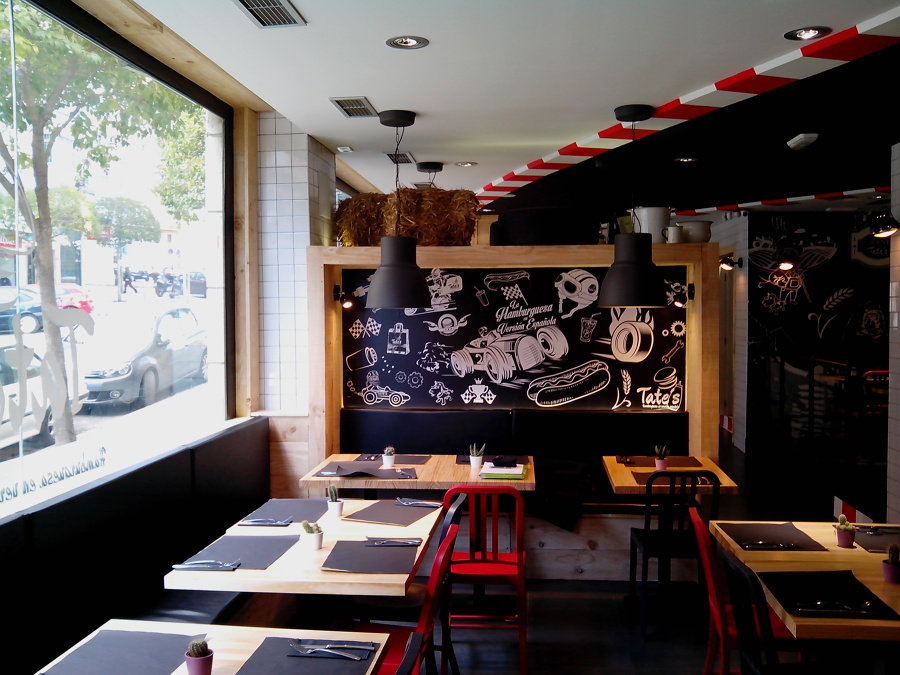 Vista hacia el acceso reformado