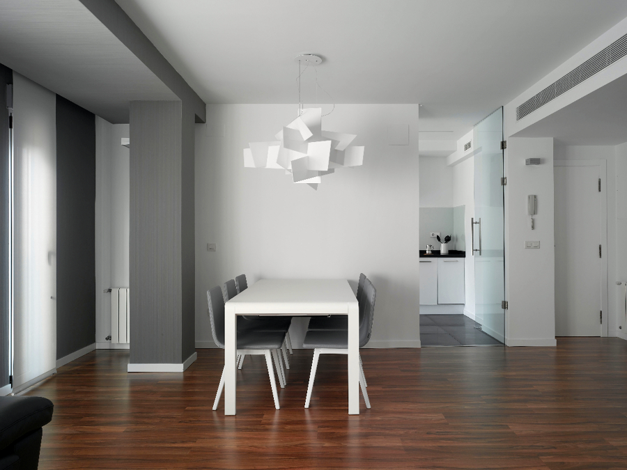 Vista hacia entrada a cocina