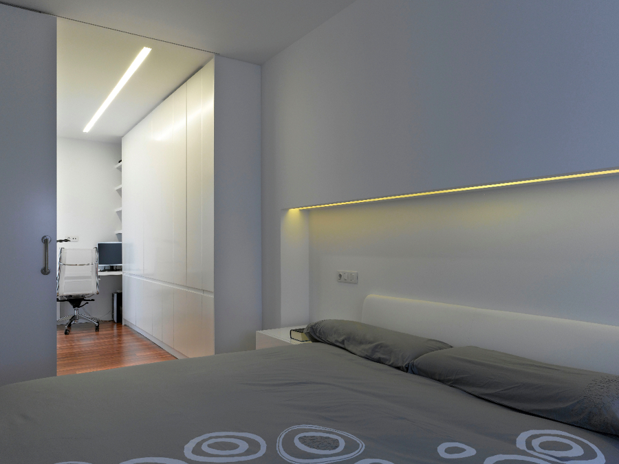 Vista hacia vestidor y estudio