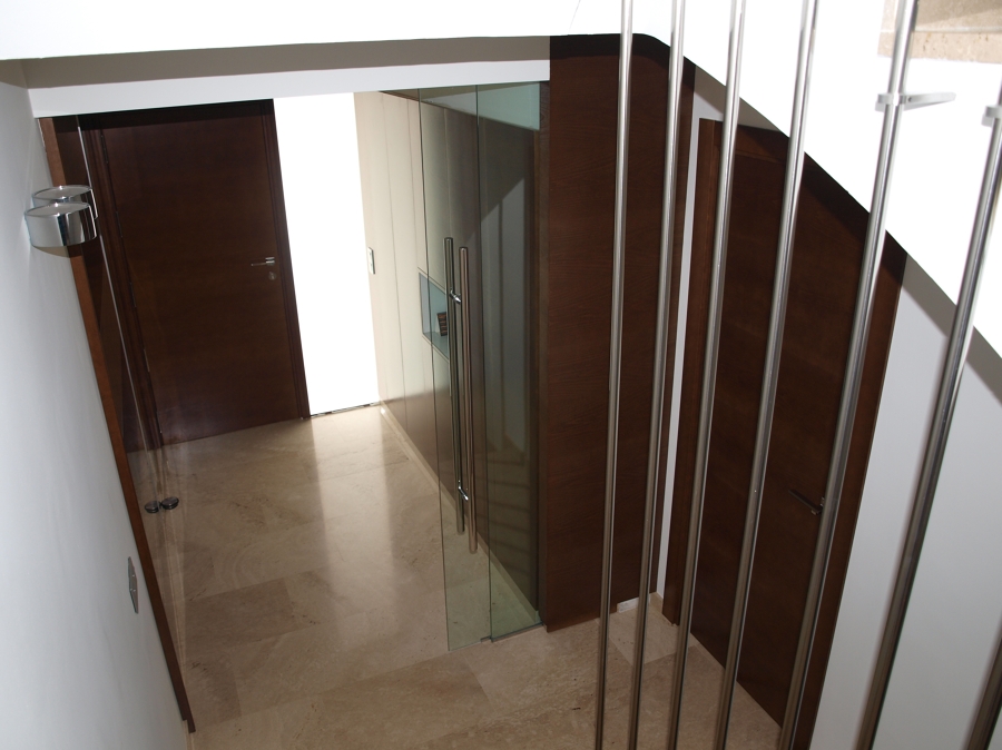 Vista interior zona de entrada