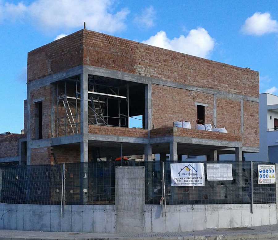 Vista Noroeste desde la esquina. En construccion