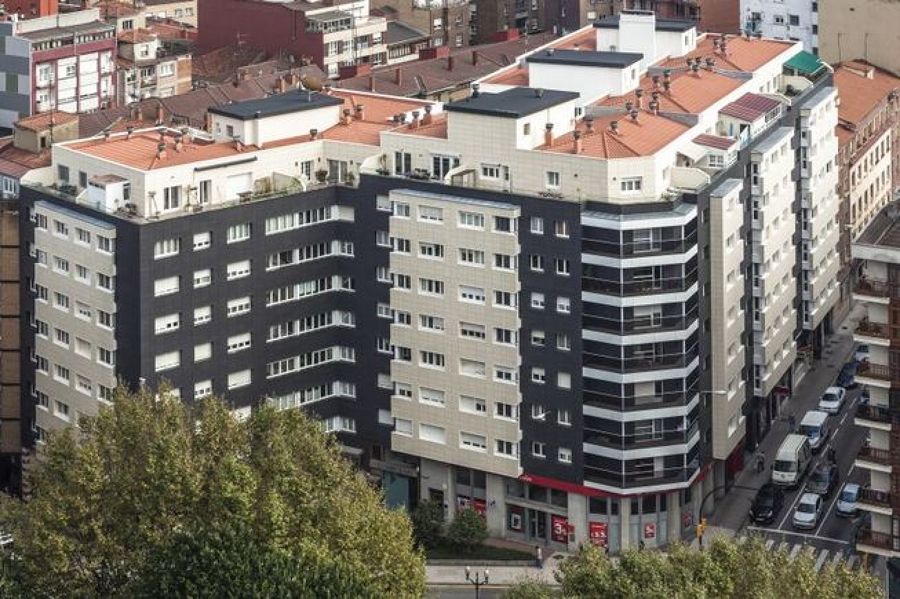 Vista principal - Aérea - Fachada Ventilada