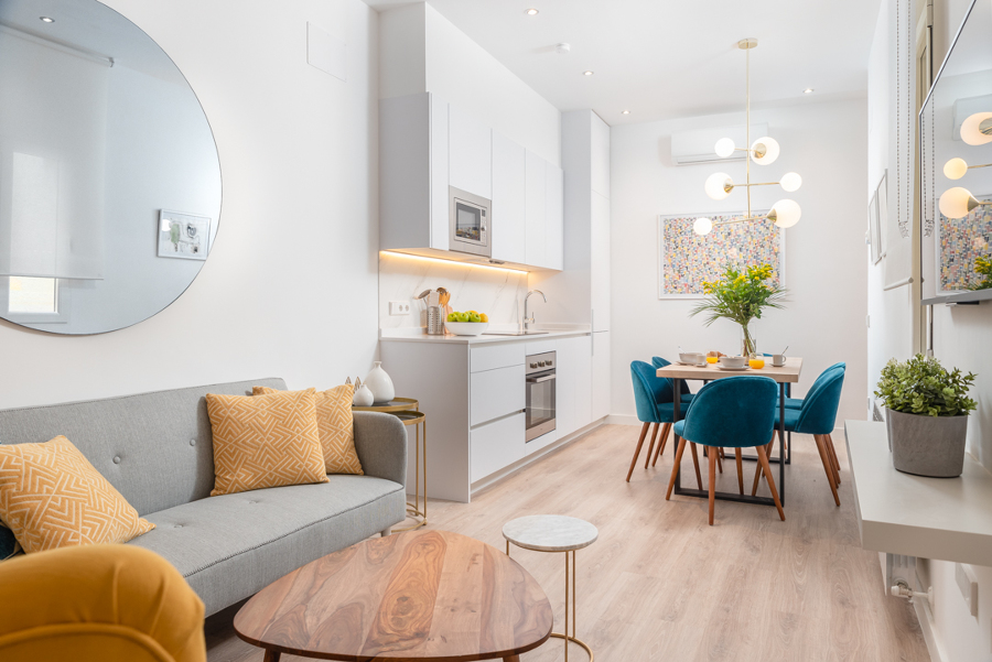 Vista salón y cocina integrada