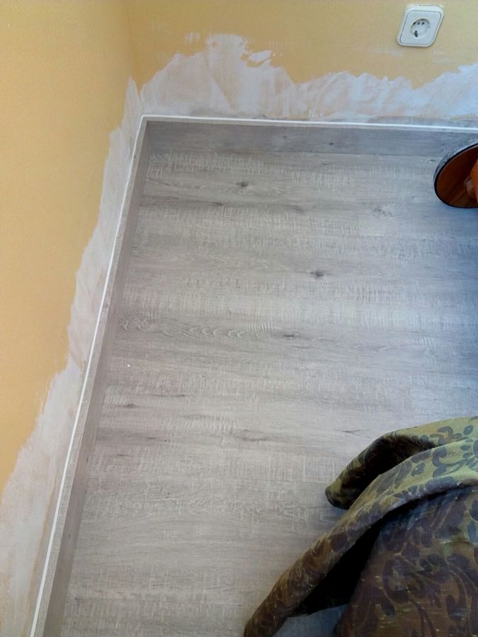 VISTA TARIMA EN DORMITORIO 