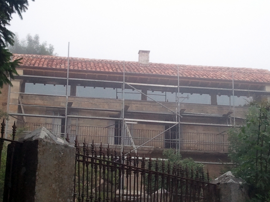 Vista ventanales fachada delantera