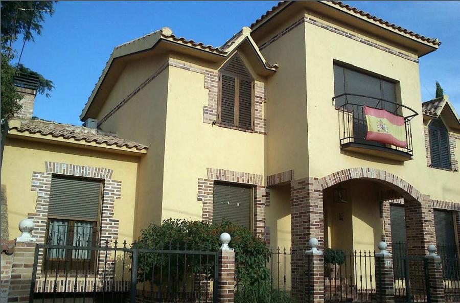 VIVIENDA AISLADA. AÑO 2002