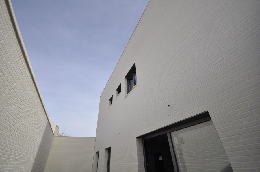 VIVIENDA UNIFAMILIAR