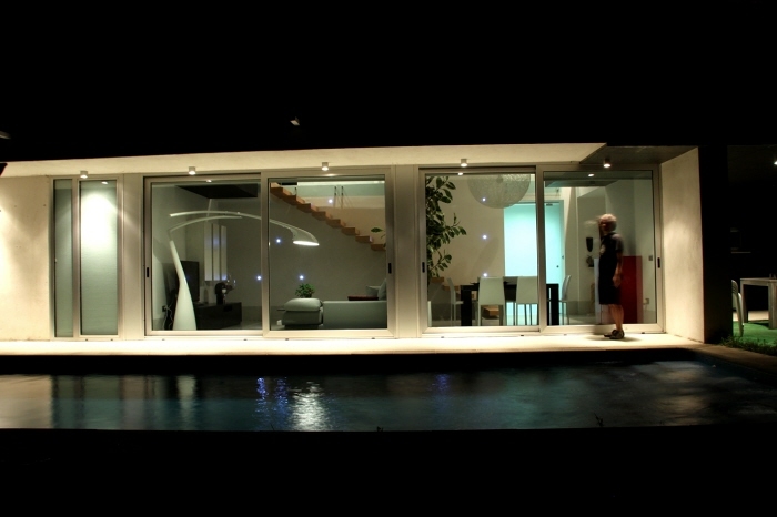 vivienda unifamiliar 700€/m2 construido