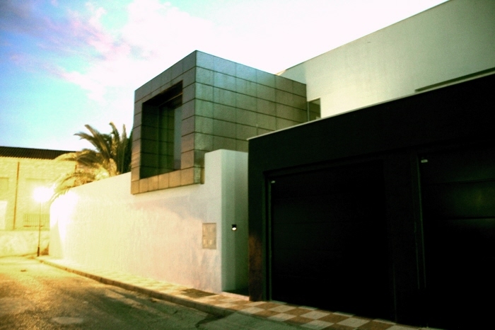 vivienda unifamiliar 700€/m2 construido