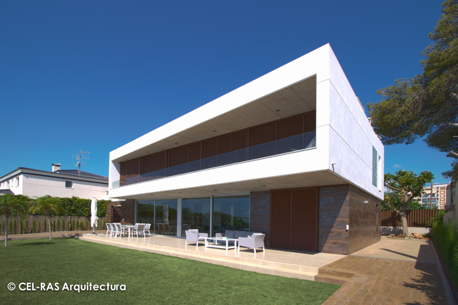 Vivienda Unifamiliar Aislada a orillas del Mediterráneo.