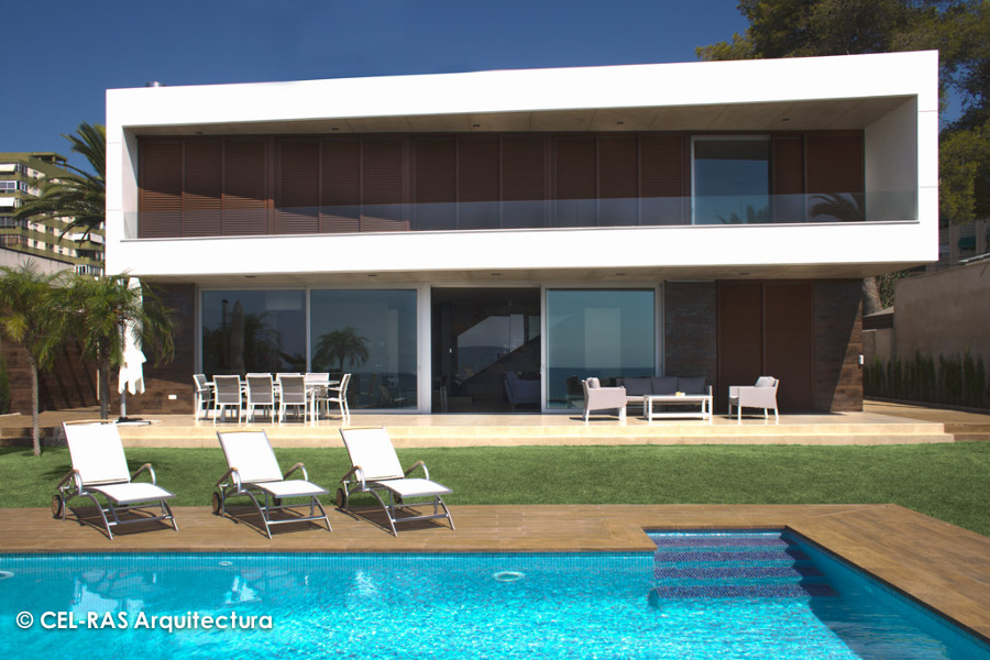 Vivienda Unifamiliar Aislada a orillas del Mediterráneo.