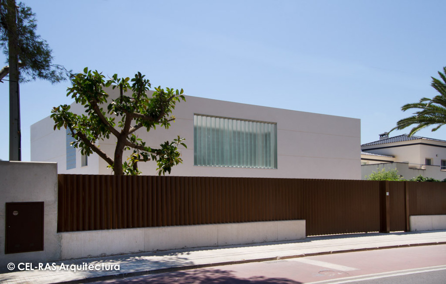 Vivienda Unifamiliar Aislada a orillas del Mediterráneo.