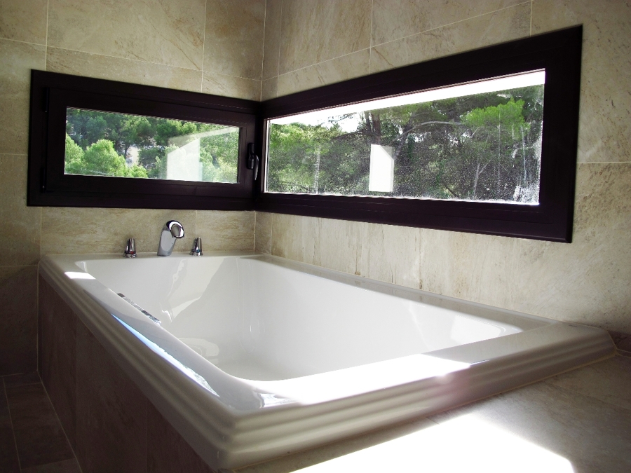 Vivienda Unifamiliar. Bañera panorámica