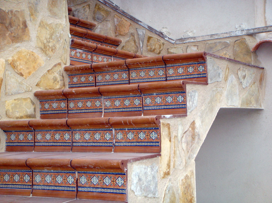 VIVIENDA UNIFAMILIAR CON PISCINA 