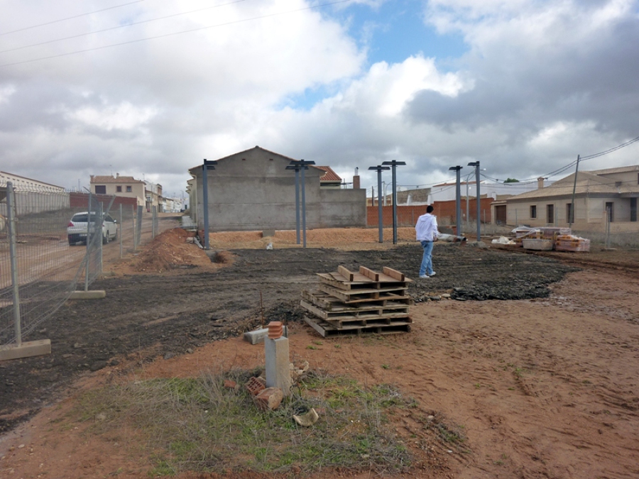 VIVIENDA UNIFAMILIAR CON PISCINA