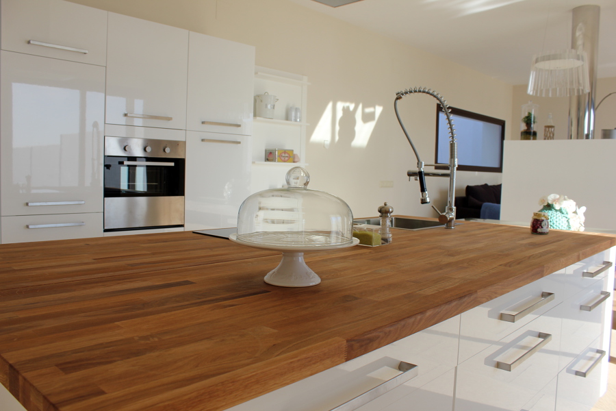 VIVIENDA UNIFAMILIAR CON PISCINA