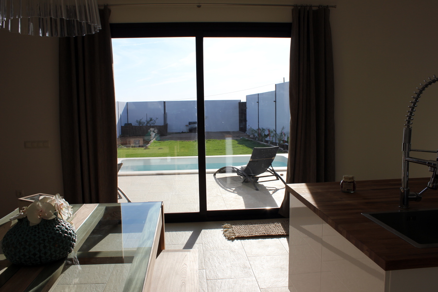 VIVIENDA UNIFAMILIAR CON PISCINA