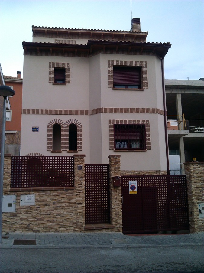 VIVIENDA UNIFAMILIAR FRATERNIDAD