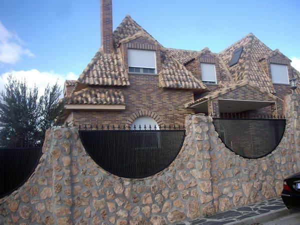 VIVIENDA UNIFAMILIAR